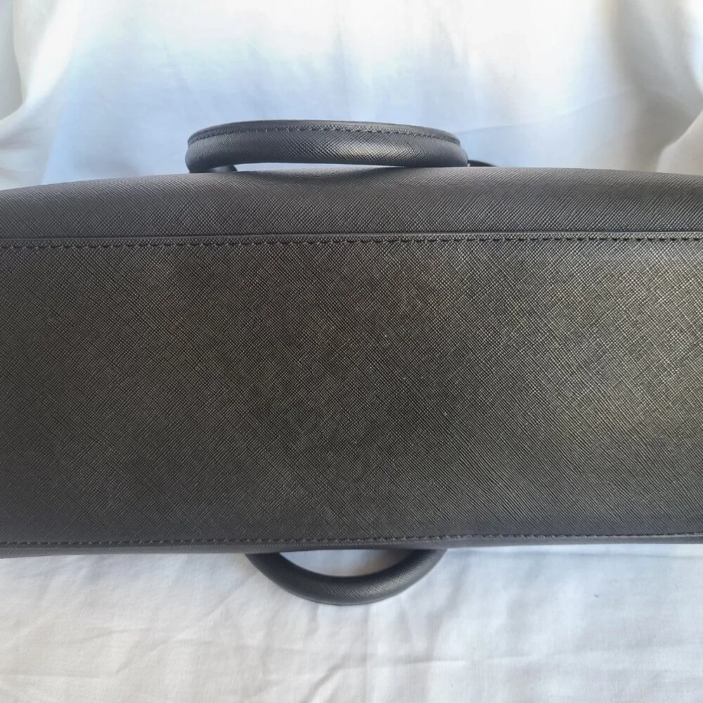 SOLD--Aldo Faux Leather Black Satchel Handbag Purse - Picture 8 of 11